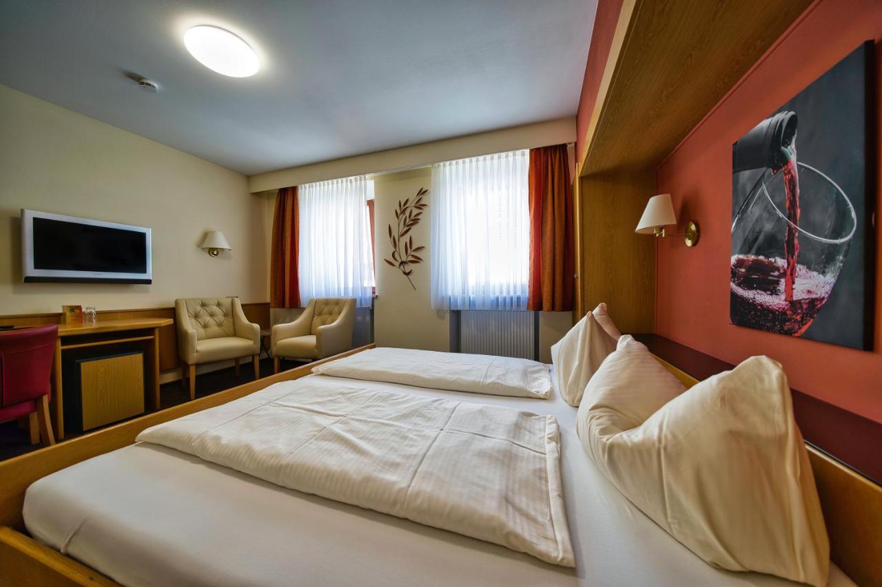 Hotel Tenner Neustadt an der Weinstraße Exterior foto